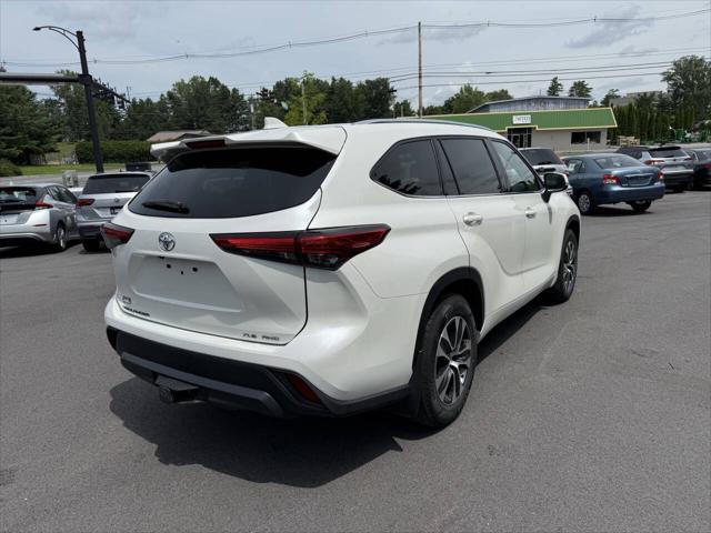 used 2020 Toyota Highlander car, priced at $25,999