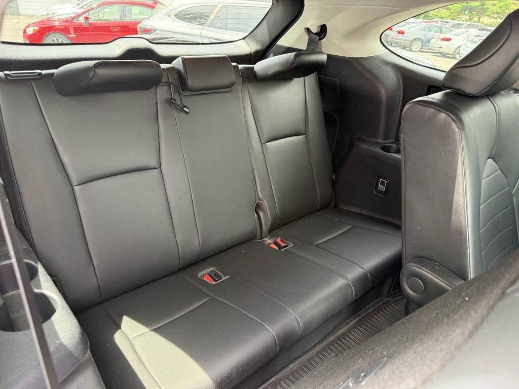 used 2020 Toyota Highlander car, priced at $25,999