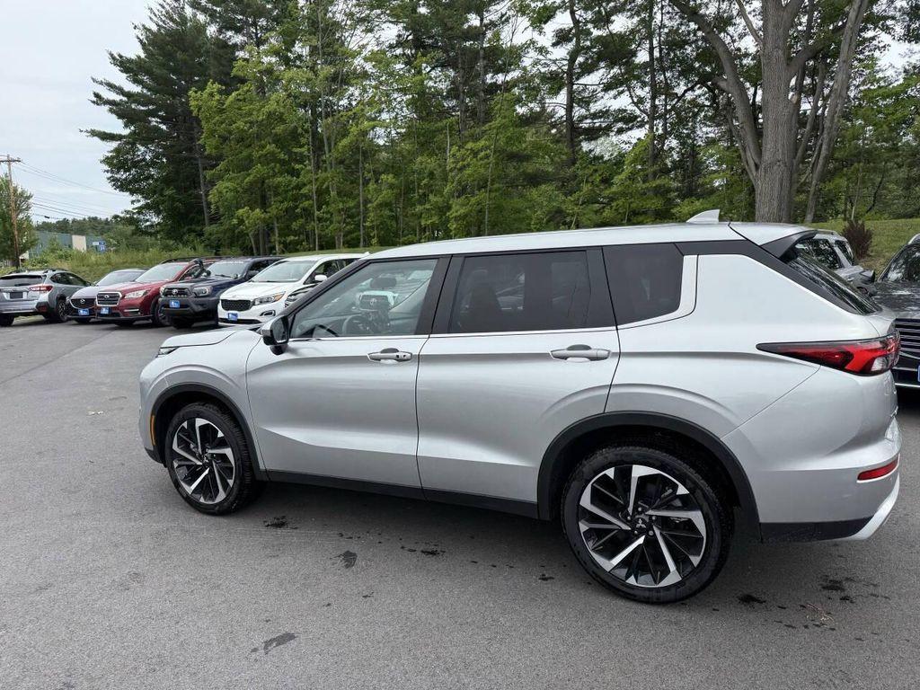 used 2024 Mitsubishi Outlander car, priced at $29,999