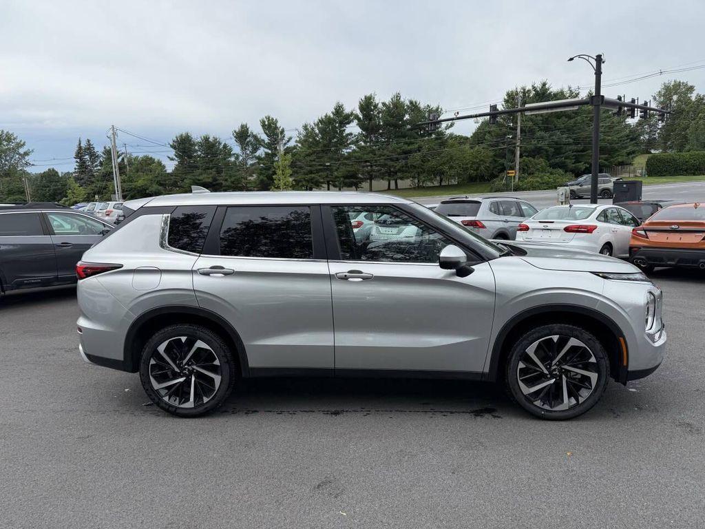 used 2024 Mitsubishi Outlander car, priced at $29,999