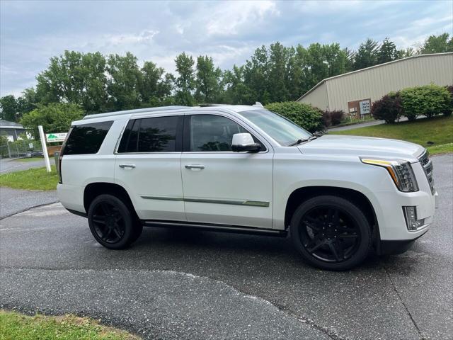 used 2016 Cadillac Escalade car, priced at $28,999