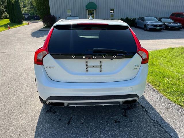 used 2018 Volvo V60 Cross Country car, priced at $15,999