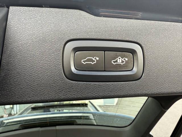 used 2020 Volvo V60 car, priced at $20,999