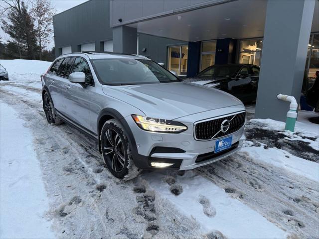 used 2018 Volvo V90 Cross Country car, priced at $20,999