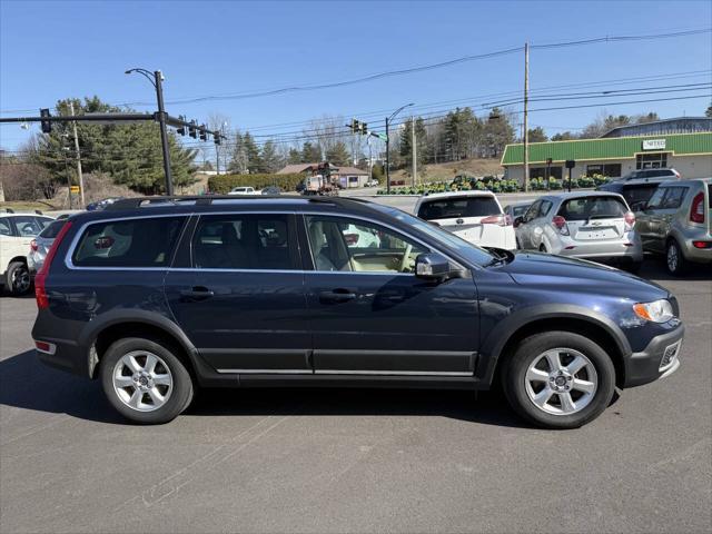 used 2013 Volvo XC70 car, priced at $11,499