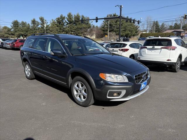 used 2013 Volvo XC70 car, priced at $11,499