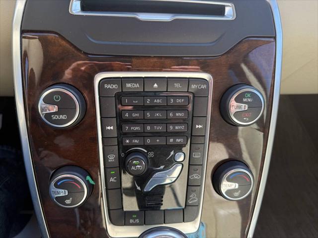 used 2013 Volvo XC70 car, priced at $11,499