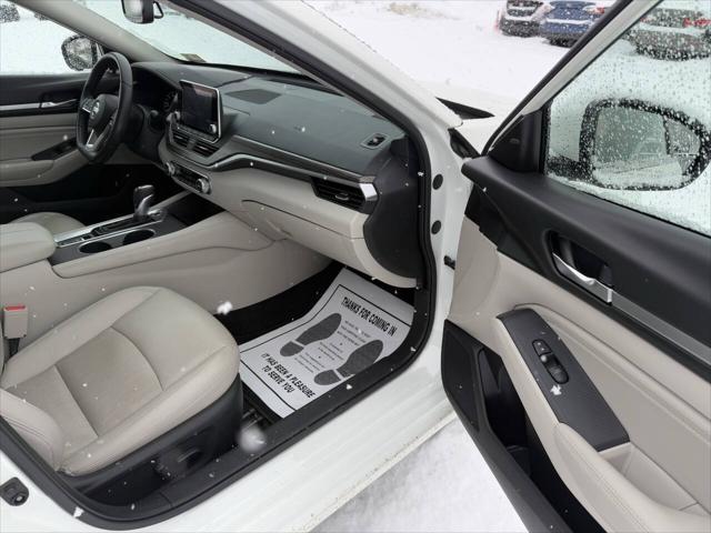used 2019 Nissan Altima car, priced at $19,999