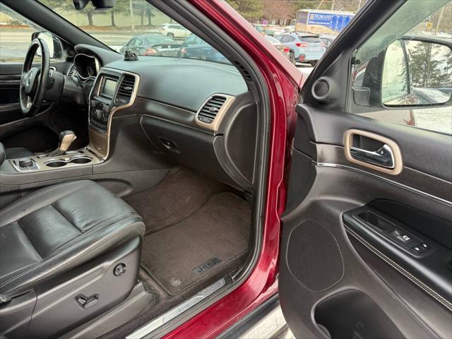 used 2017 Jeep Grand Cherokee car, priced at $15,499