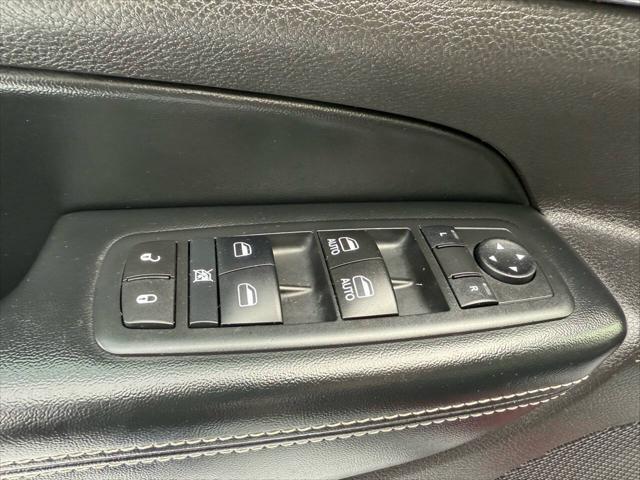 used 2017 Jeep Grand Cherokee car, priced at $15,499