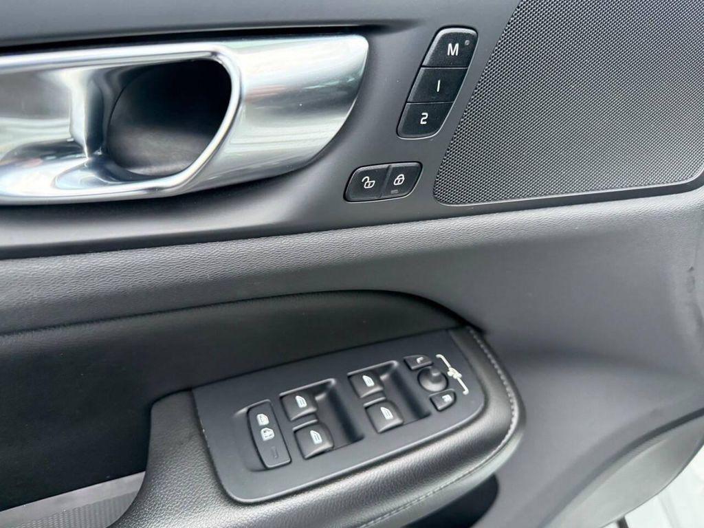 used 2022 Volvo S60 Recharge Plug-In Hybrid car, priced at $31,999