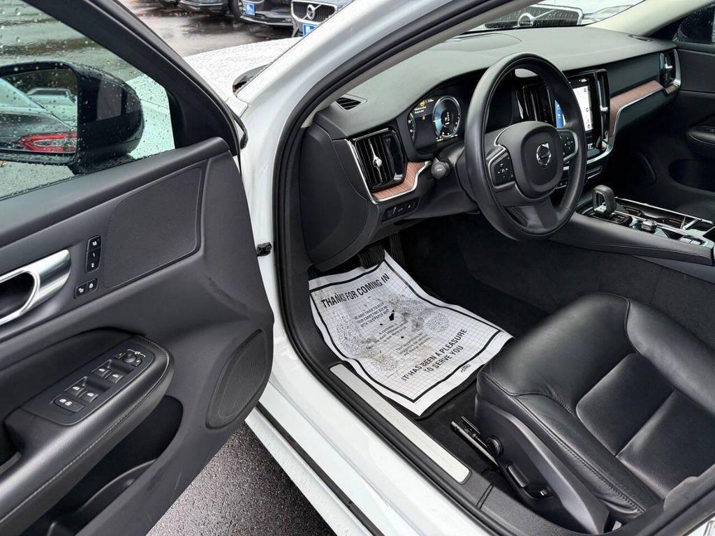 used 2022 Volvo S60 Recharge Plug-In Hybrid car, priced at $31,999