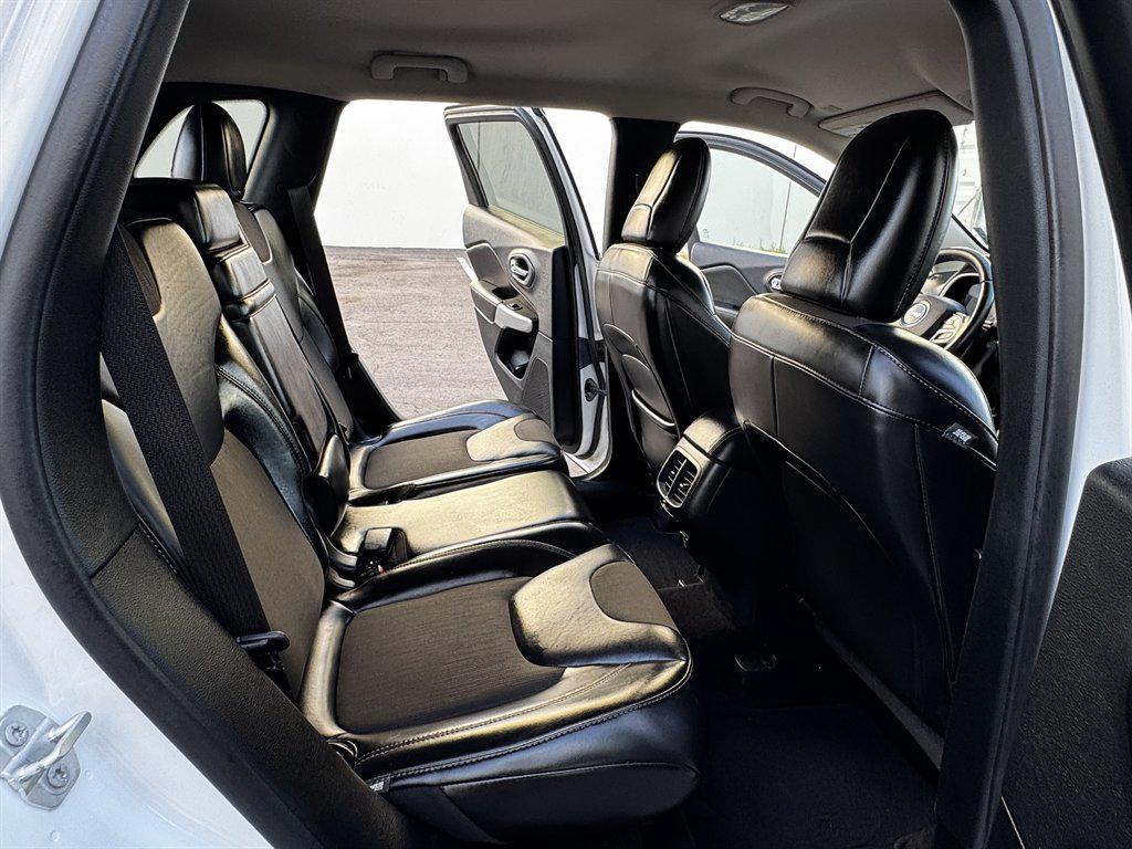 used 2018 Jeep Cherokee car, priced at $10,990