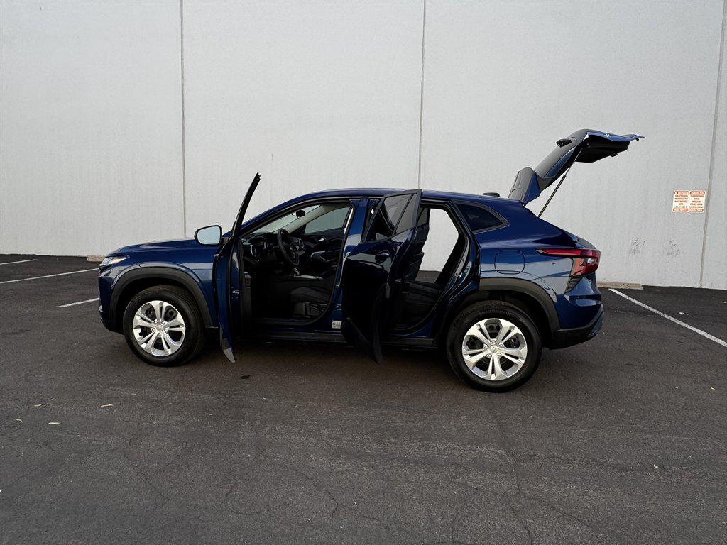used 2024 Chevrolet Trax car, priced at $14,990
