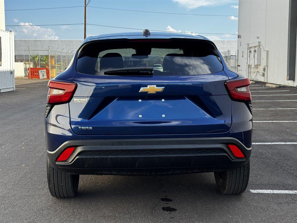 used 2024 Chevrolet Trax car, priced at $14,990