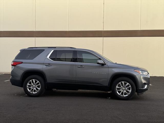 used 2021 Chevrolet Traverse car, priced at $18,990