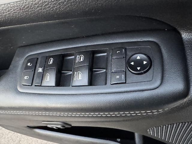 used 2021 Jeep Grand Cherokee car, priced at $18,490