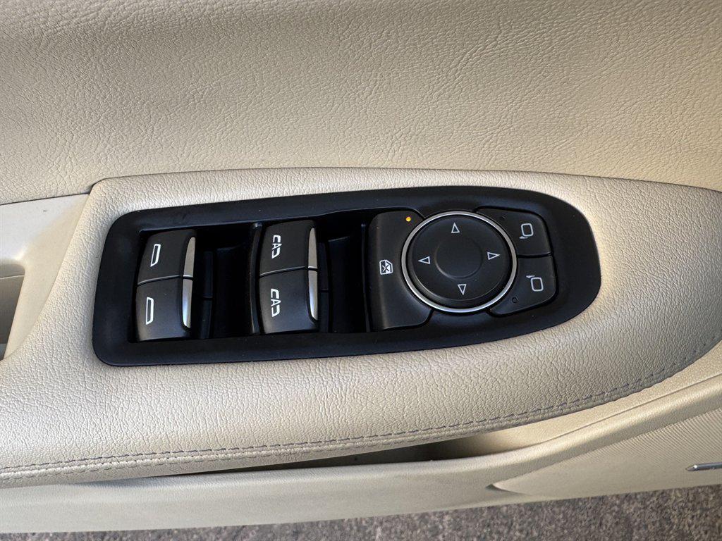 used 2018 Cadillac XT5 car, priced at $13,990