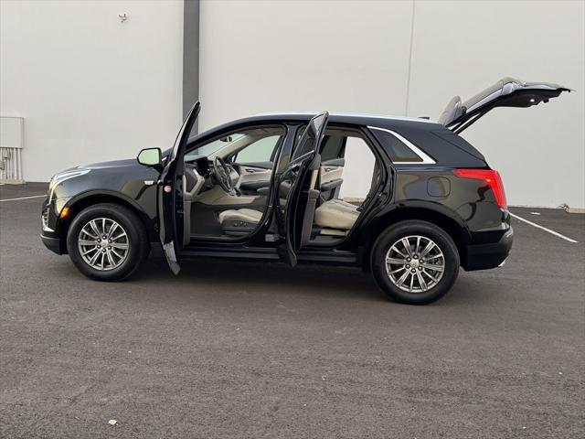 used 2017 Cadillac XT5 car, priced at $15,990