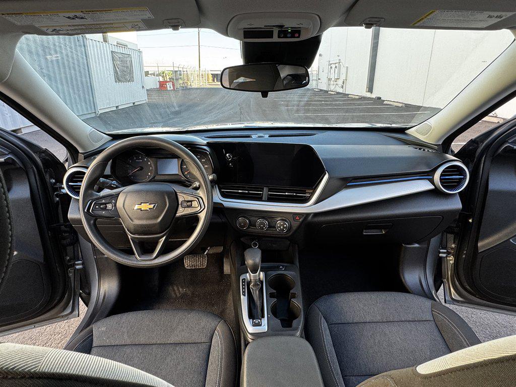 used 2024 Chevrolet Trax car, priced at $14,990