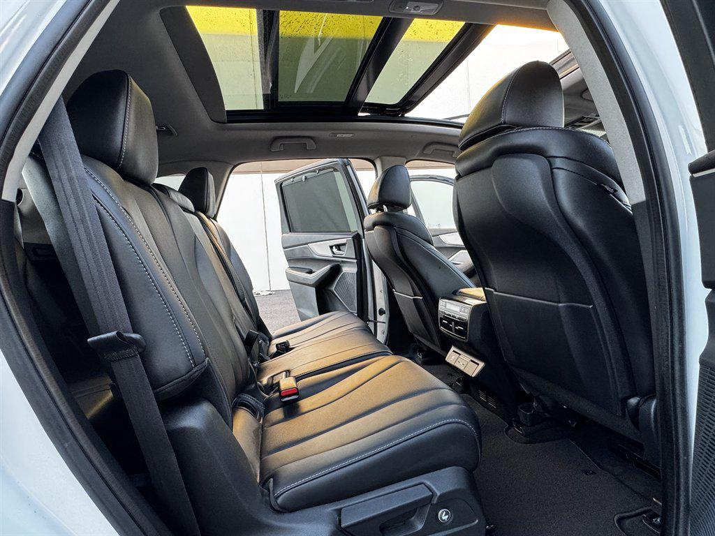 used 2024 Acura MDX car, priced at $35,990