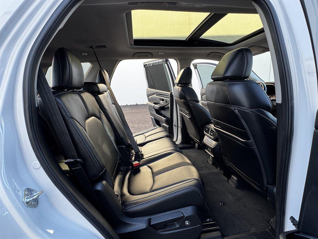 used 2023 Honda Pilot car, priced at $28,990