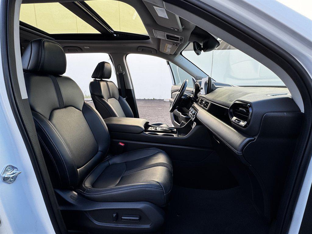 used 2023 Honda Pilot car, priced at $28,990