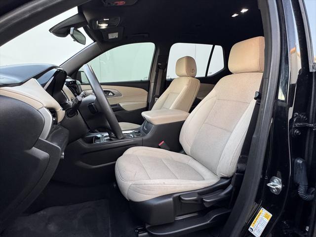 used 2022 Chevrolet Traverse car, priced at $21,990