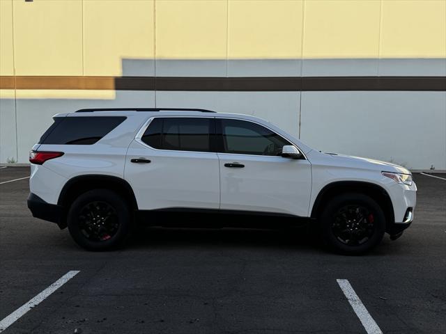 used 2021 Chevrolet Traverse car, priced at $16,990