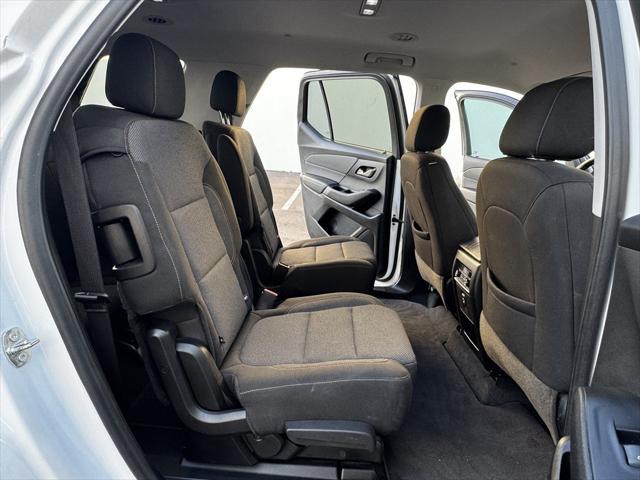 used 2021 Chevrolet Traverse car, priced at $16,990