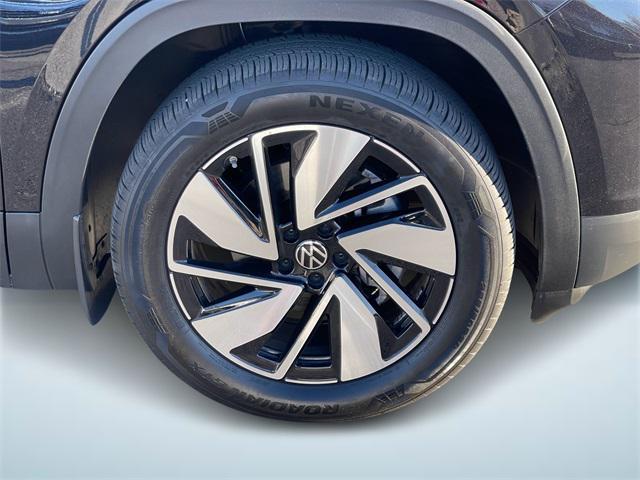 used 2024 Volkswagen Atlas car, priced at $39,300