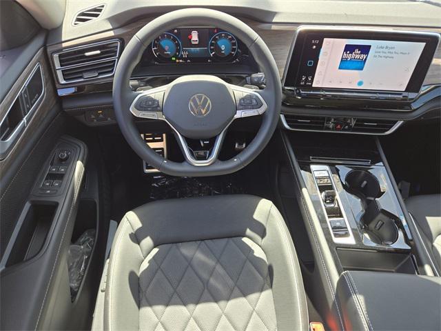 new 2024 Volkswagen Atlas car, priced at $54,062