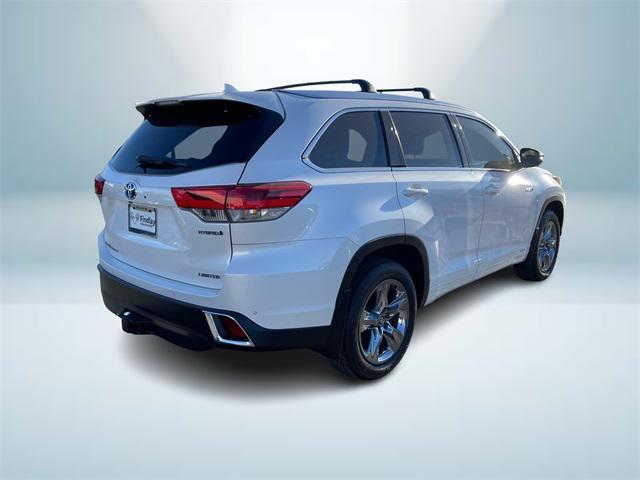 used 2019 Toyota Highlander Hybrid car, priced at $31,900