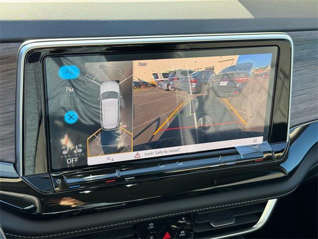 new 2025 Volkswagen Atlas car, priced at $56,954