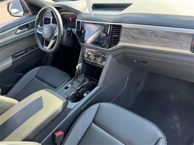 used 2022 Volkswagen Atlas Cross Sport car, priced at $25,900