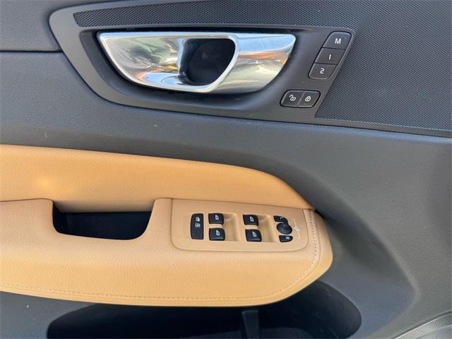 used 2020 Volvo XC60 car, priced at $21,850