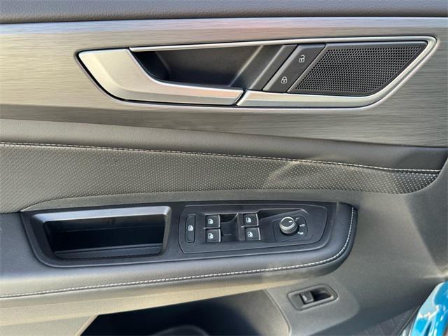 used 2024 Volkswagen Atlas Cross Sport car, priced at $37,400