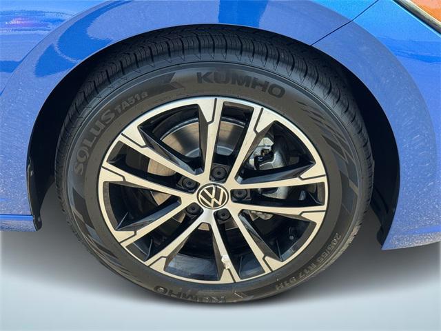 used 2024 Volkswagen Jetta car, priced at $23,600