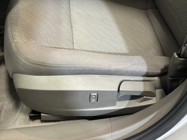 used 2015 Chevrolet Malibu car, priced at $9,500