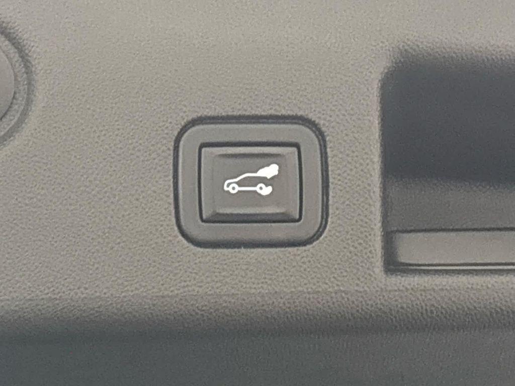 used 2022 Chevrolet Equinox car, priced at $23,000
