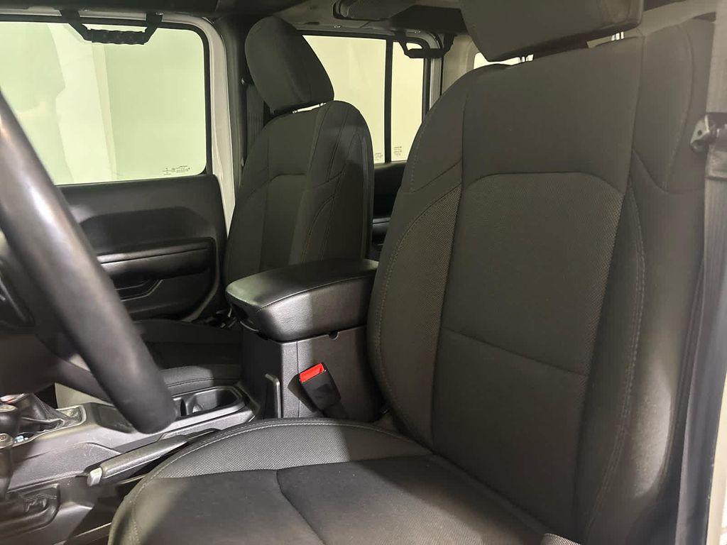 used 2019 Jeep Wrangler Unlimited car, priced at $27,000