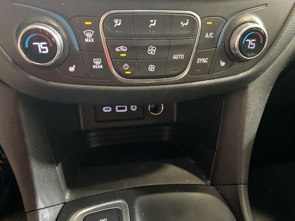 used 2021 Chevrolet Equinox car, priced at $21,200