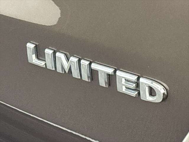 used 2021 Jeep Grand Cherokee car, priced at $27,950