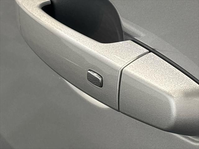 used 2022 Chevrolet Traverse car, priced at $36,500