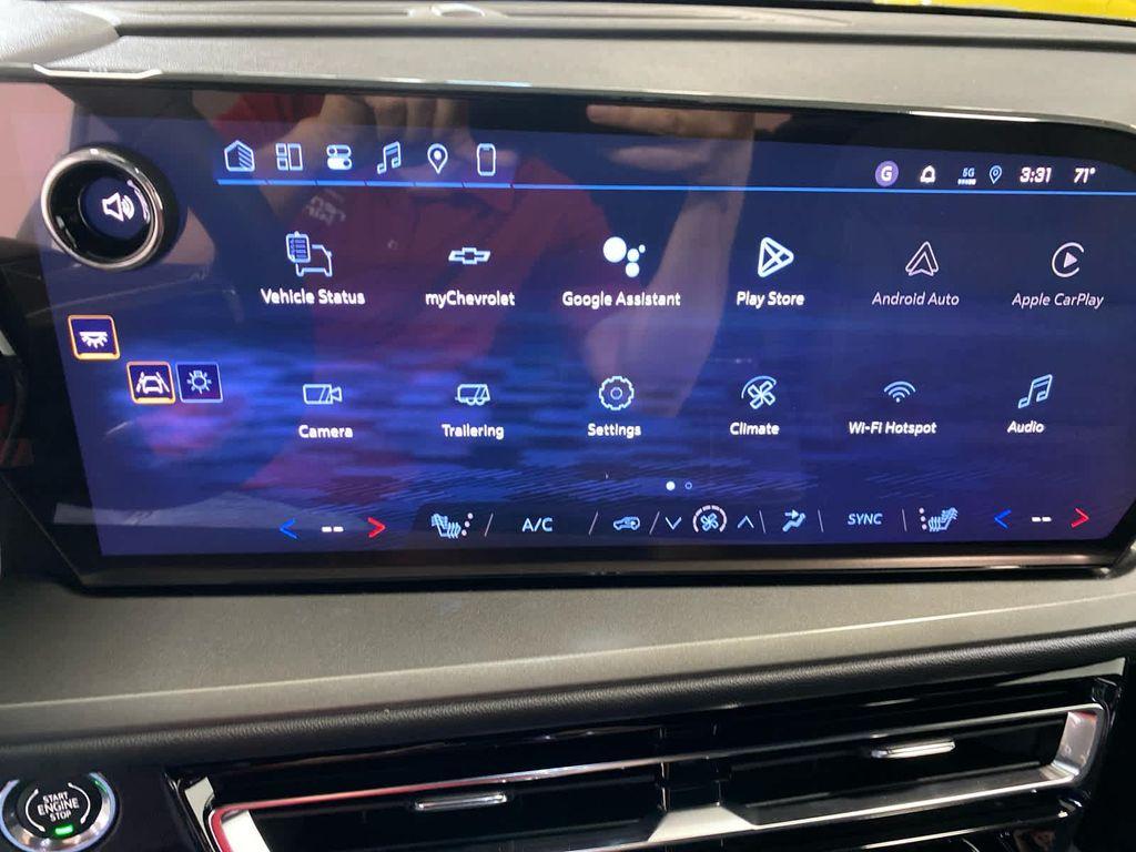 new 2026 Chevrolet Traverse car, priced at $43,910