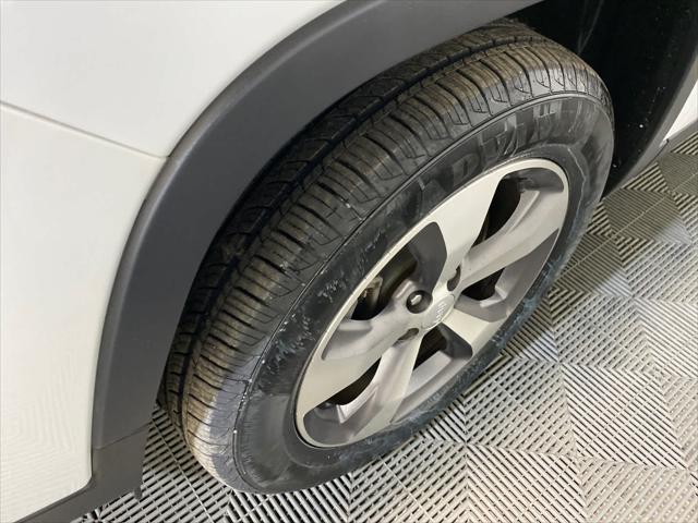 used 2021 Jeep Cherokee car, priced at $21,480