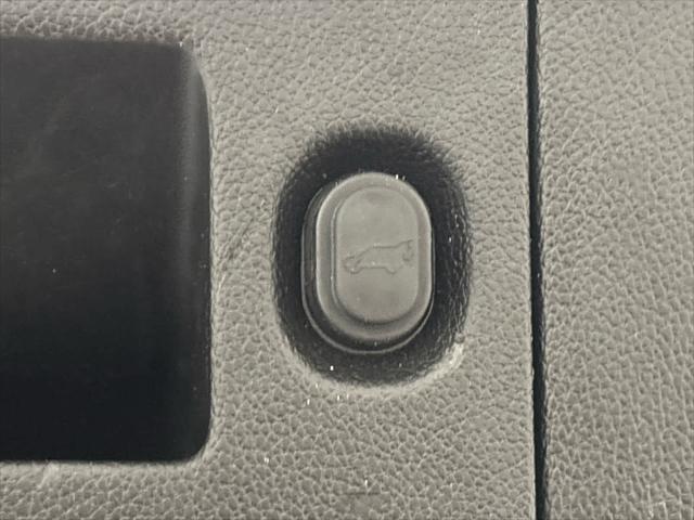 used 2019 Chevrolet Suburban car, priced at $25,300