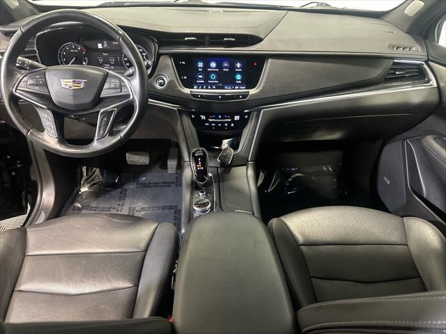 used 2021 Cadillac XT5 car, priced at $30,230