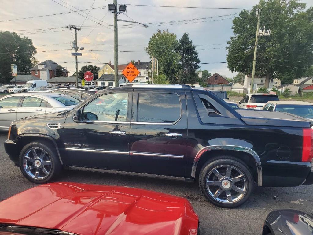 used 2013 Cadillac Escalade EXT car, priced at $13,995