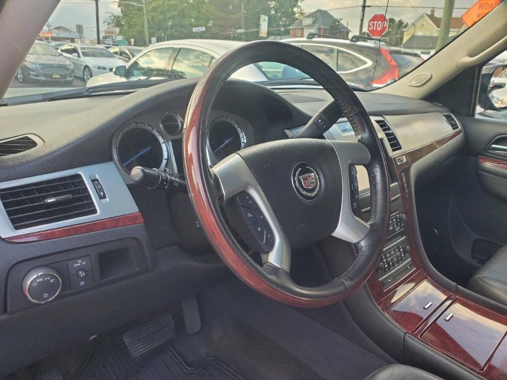 used 2013 Cadillac Escalade EXT car, priced at $13,995